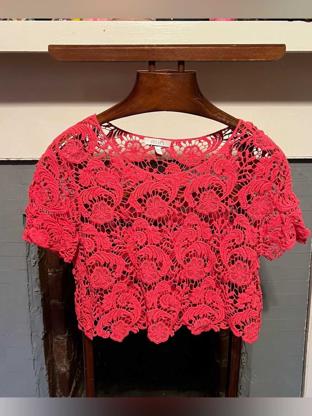 dELiA*s Crochet Crop Top